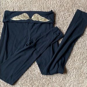 Victoria’s Secret leggings